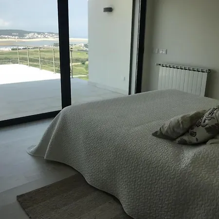 Beautiful House With Stuning View 빌라 *